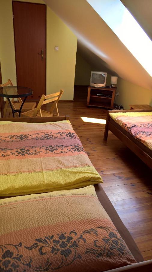 Agroturystyka Ulima Dziwiszow Exteriör bild